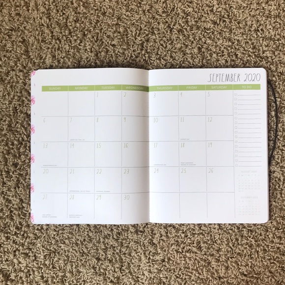 {{SOLD}} Rae Dunn NWT 2021 Planner - Picture 4 of 6